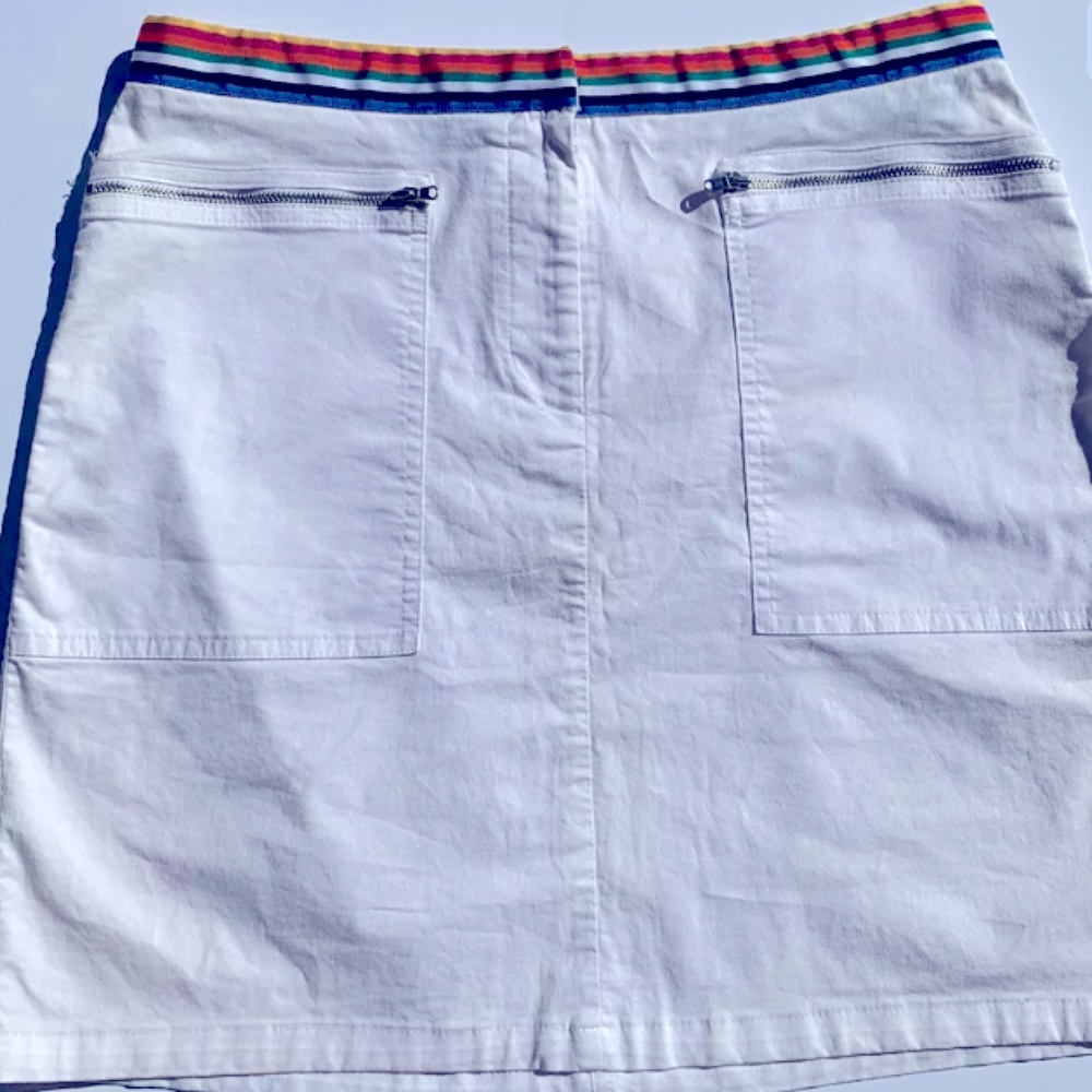 Josephine Chaus sport skirt women’s size 6 white
